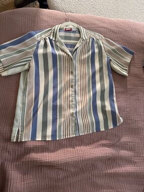 Vintage Men's Short-Sleeve Button-Up Stripe Shirt in Blue, Gray & Cream
